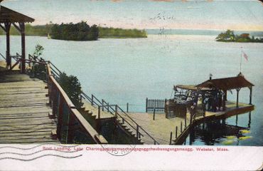 placenames—Postcard from 1910, captioned 'Boat Landing, Lake Charcoggagoggmanchaugagoggchaubunagungamaugg'.